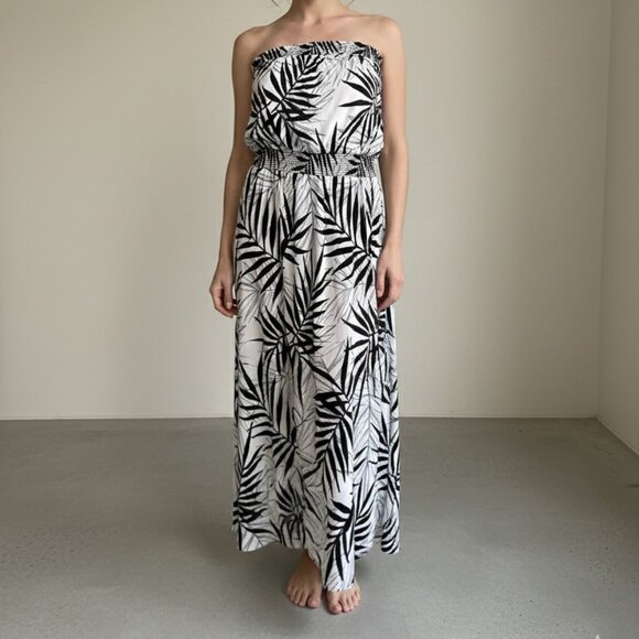 Mossimo Supply Co. Dresses & Skirts - Mossimo Bamboo Leaf Print Strapless Dress White/Black XXL